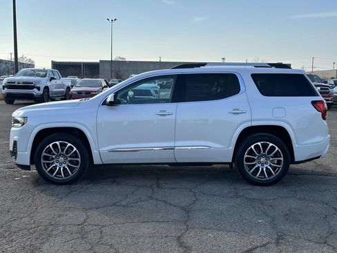 Used 2023 GMC Acadia Denali w/ Denali Ultimate Package image 6