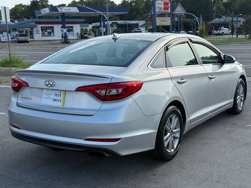 Used 2017 Hyundai Sonata SE FWD image 10