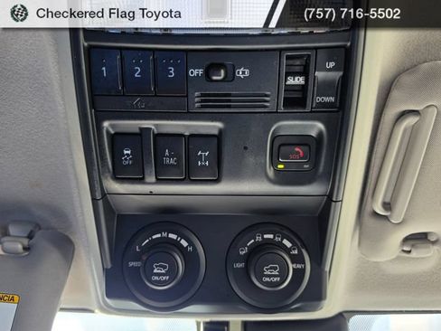 Used 2022 Toyota 4Runner TRD Off-Road Premium w/ TRD Black Wheel Package (TMS) AWD/4WD image 10