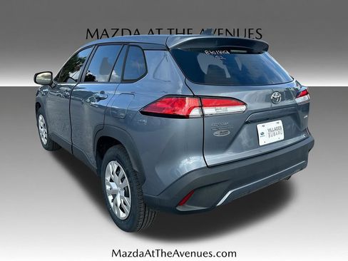Used 2022 Toyota Corolla Cross L AWD/4WD image 5