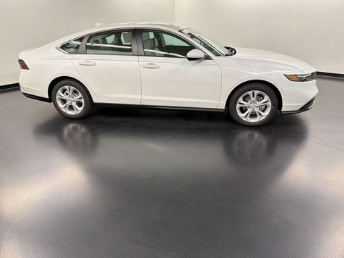 New 2026 Honda Accord LX image 8