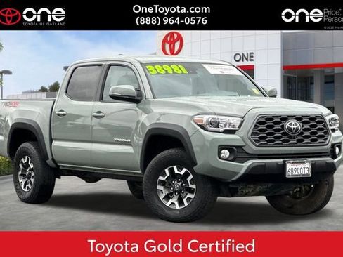 Used 2023 Toyota Tacoma TRD Off-Road image 1