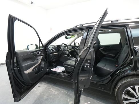 Used 2023 Subaru Forester Limited w/ Popular Package #3 image 23