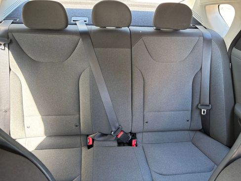 Used 2025 Kia K4 FWD image 33
