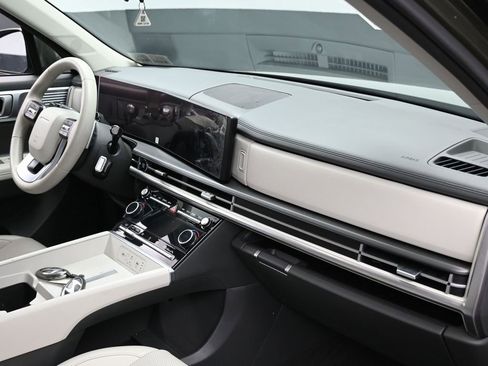 Used 2024 Hyundai Santa Fe SEL image 33