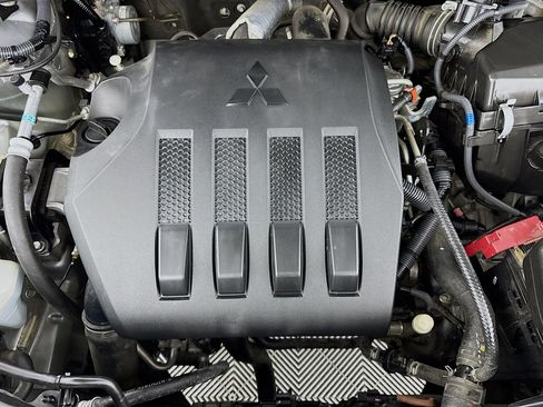 Used 2020 Mitsubishi Eclipse Cross ES image 37