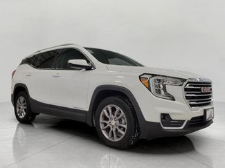 Used 2024 GMC Terrain SLT video 1