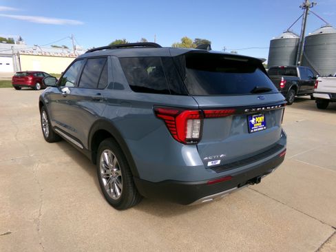 New 2025 Ford Explorer Active w/ Active Comfort Package image 5