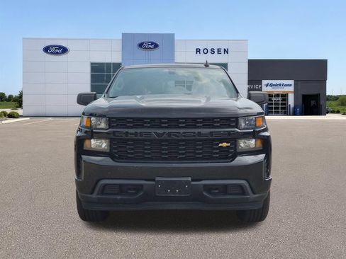 Used 2020 Chevrolet Silverado 1500 Custom w/ Custom Value Package AWD/4WD image 8