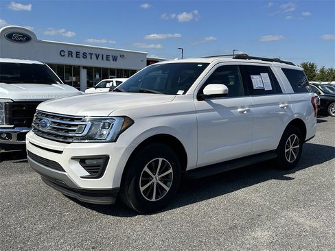 Used 2018 Ford Expedition XLT w/ Cargo Package image 10