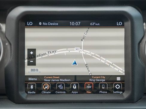 Used 2022 Jeep Wrangler Unlimited Sahara w/ Dual Top Group image 22