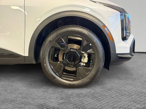 Certified 2026 Kia Sportage X-Line w/ X-Line Premium Package image 11