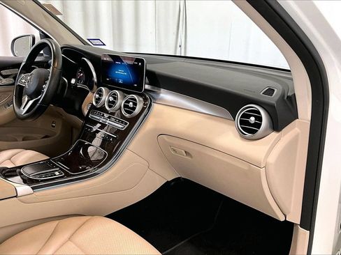 Used 2021 Mercedes-Benz GLC 300 image 28