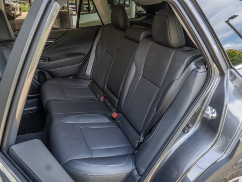 Used 2025 Subaru Outback Limited image 17