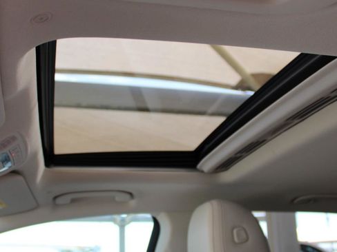 Used 2025 Mercedes-Benz GLE 350 4MATIC image 28