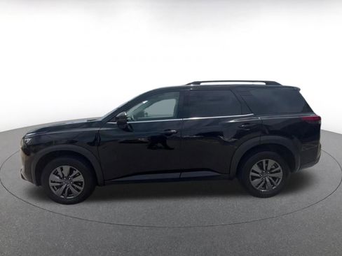 Used 2025 Nissan Pathfinder SV AWD/4WD image 9