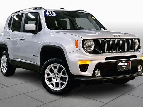 Used 2020 Jeep Renegade Latitude w/ Cold Weather Group image 2