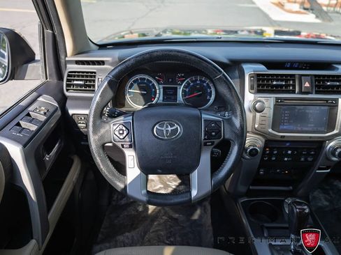 Used 2015 Toyota 4Runner Limited AWD/4WD image 2