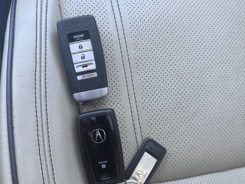 Used 2020 Acura TLX image 20