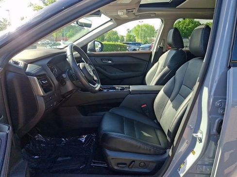 Used 2022 Nissan Rogue SL w/ SL Premium Package AWD/4WD image 16