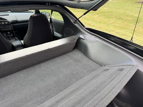 Used 1993 Chevrolet Camaro Z28 RWD image 40