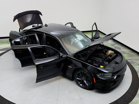 Used 2019 Dodge Charger Scat Pack image 36