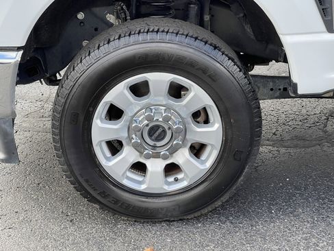 Used 2024 Ford F250 XLT image 9
