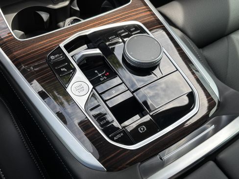 Used 2026 BMW X5 sDrive40i w/ Premium Package image 29