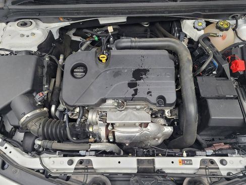 Used 2023 Chevrolet Malibu LT image 30