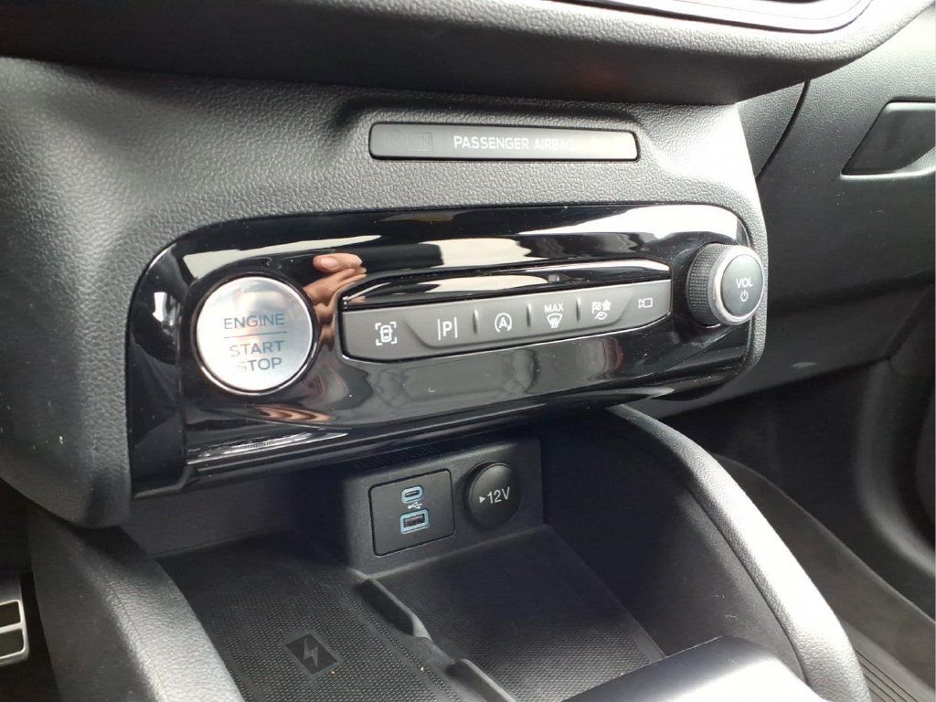 Used 2023 Ford Escape ST-Line Elite w/ Premium Technology Package AWD/4WD image 20