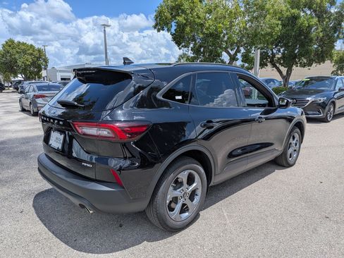 Used 2025 Ford Escape ST-Line AWD/4WD image 4