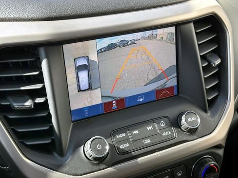 Used 2017 GMC Acadia Denali w/ Technology Package image 25