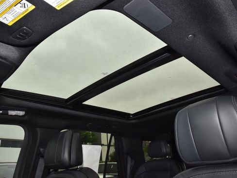 New 2026 Lincoln Navigator Reserve AWD/4WD image 35