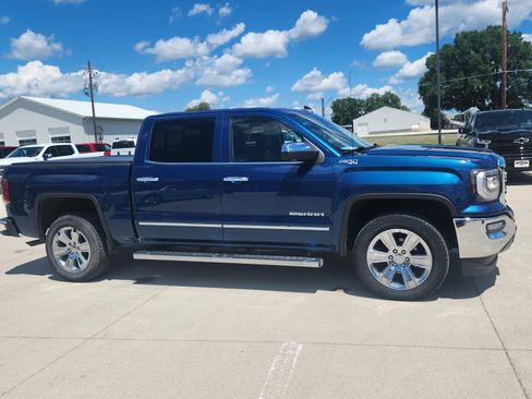 Used 2018 GMC Sierra 1500 SLT AWD/4WD image 4