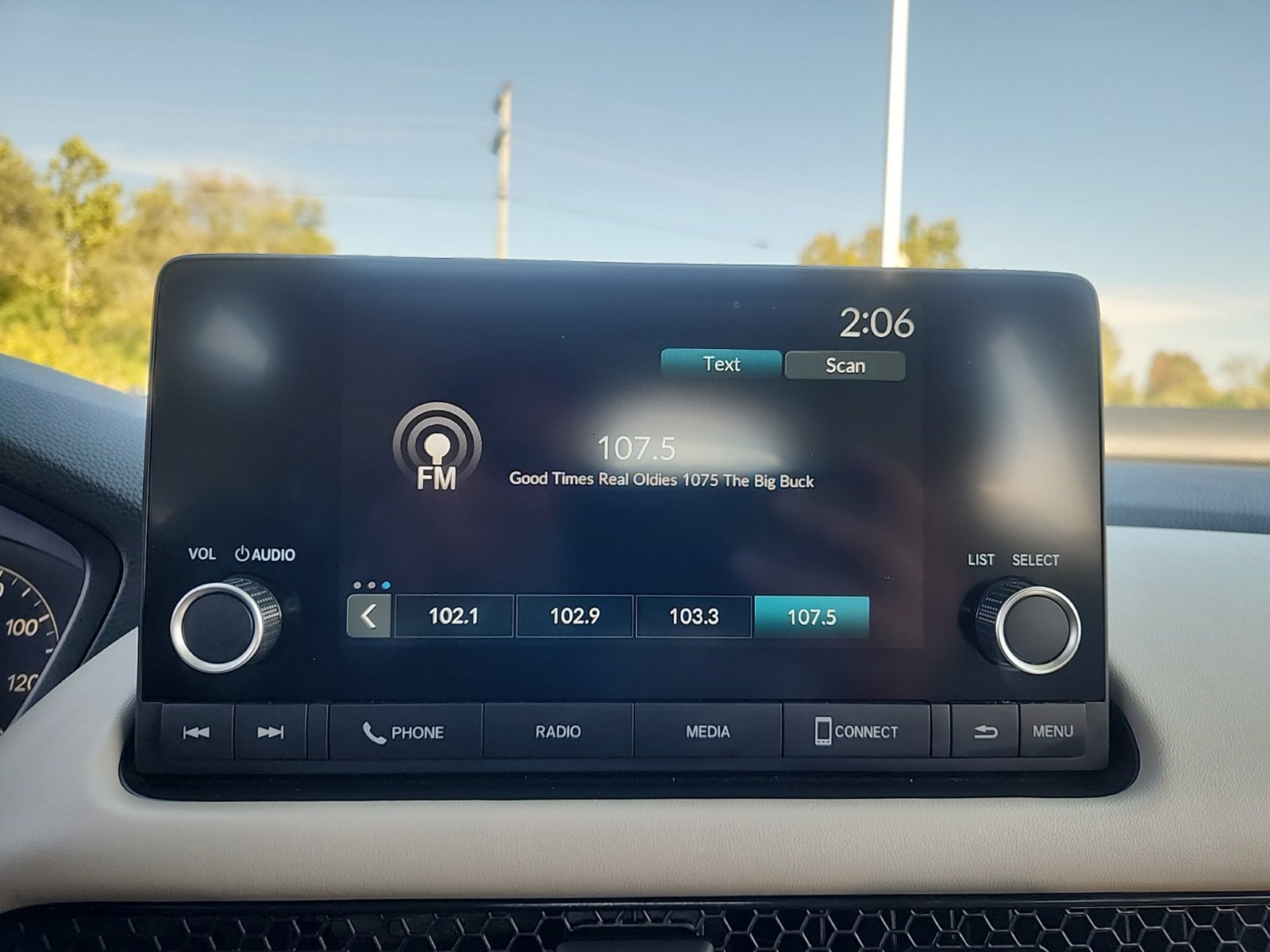 Used 2025 Honda HR-V LX image 20