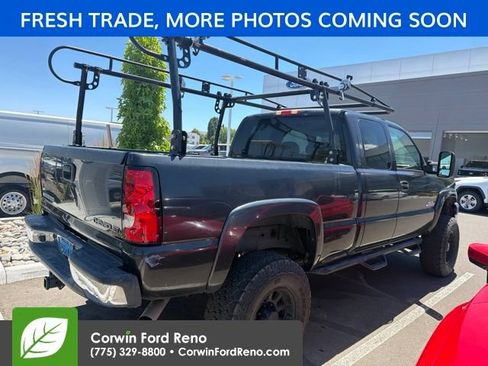Used 2004 Chevrolet Silverado 2500 LT AWD/4WD image 8