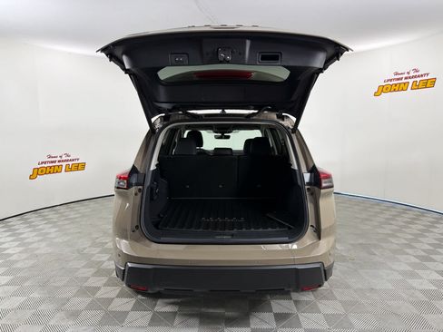 New 2026 Nissan Rogue SV AWD/4WD image 5