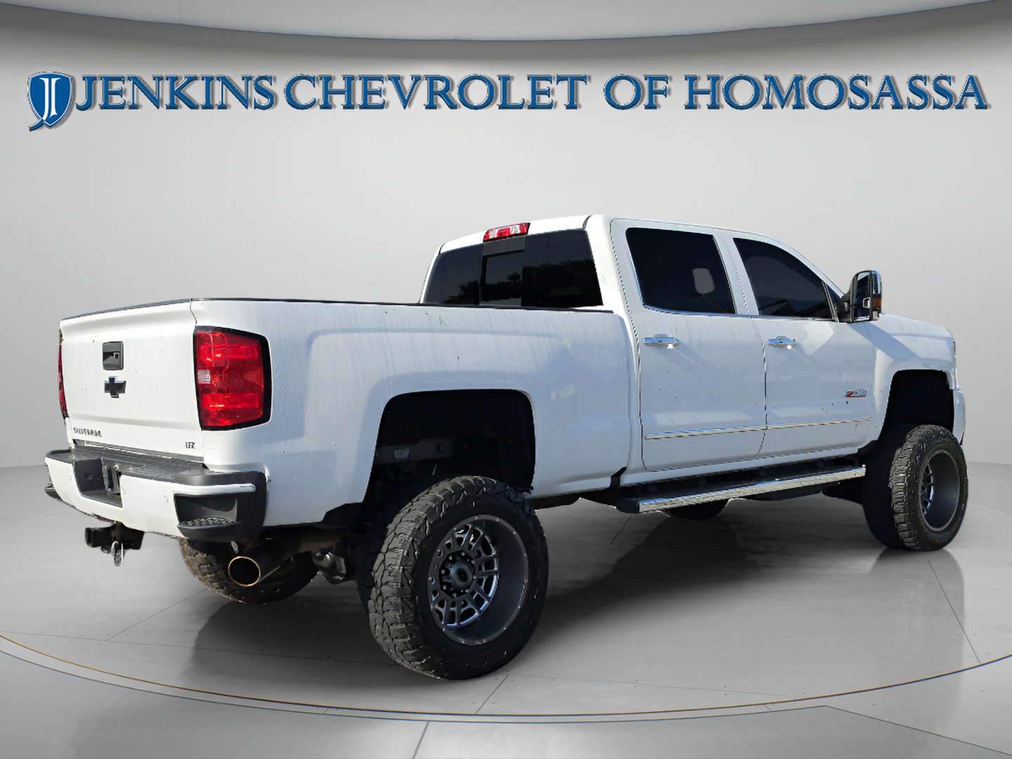 Used 2018 Chevrolet Silverado 2500 LTZ w/ Duramax Plus Package AWD/4WD image 4