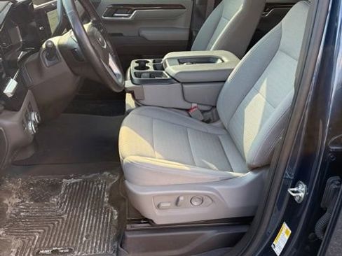 Used 2023 GMC Sierra 1500 SLE image 5
