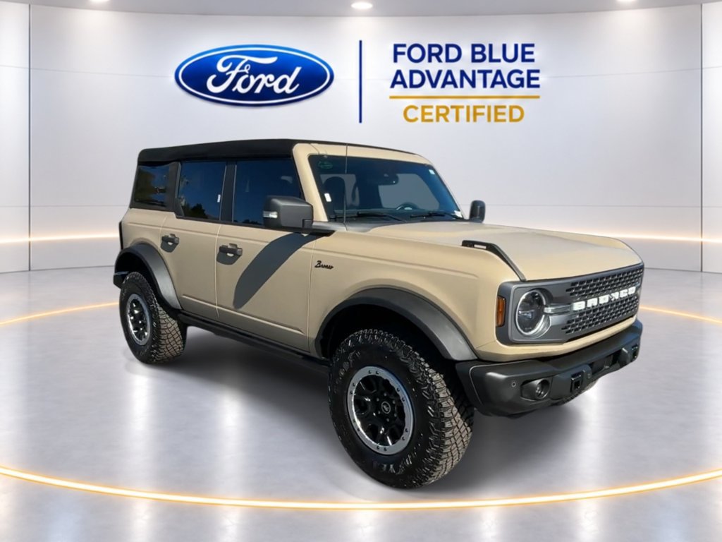Used 2023 Ford Bronco Badlands w/ Sasquatch Package AWD/4WD image 3