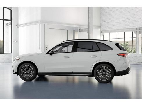 Used 2023 Mercedes-Benz GLC 300 4MATIC image 33