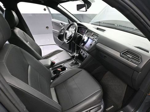 Used 2019 Volkswagen Tiguan SEL Premium R-Line image 46