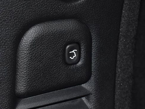 Used 2025 Dodge Durango R/T image 37