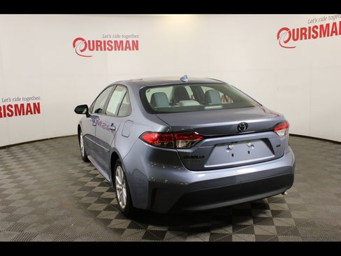 Used 2024 Toyota Corolla LE w/ LE Convenience Package FWD image 6