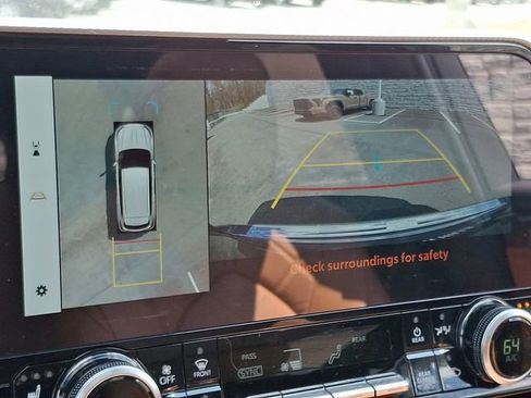 New 2026 Toyota Highlander Platinum AWD/4WD image 18