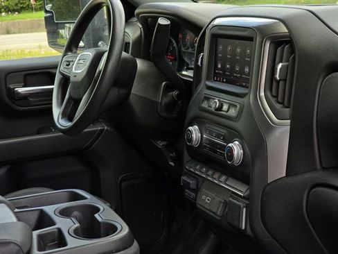 Used 2024 GMC Sierra 2500 Pro AWD/4WD image 30