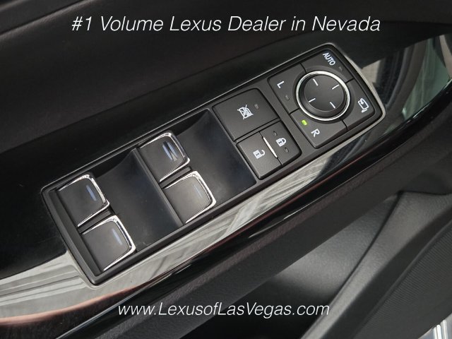 Used 2018 Lexus LX 570 4WD w/ Luxury Package image 31