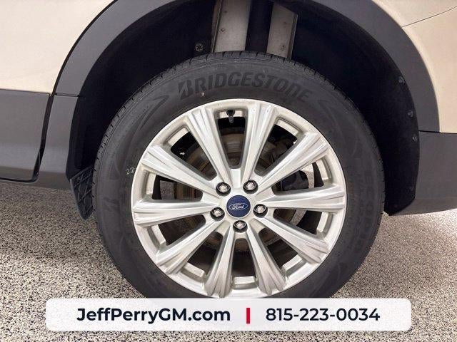 Used 2017 Ford Escape Titanium FWD image 33