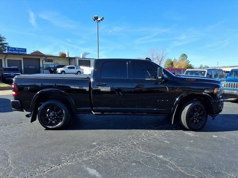 Used 2022 RAM 3500 Limited image 2