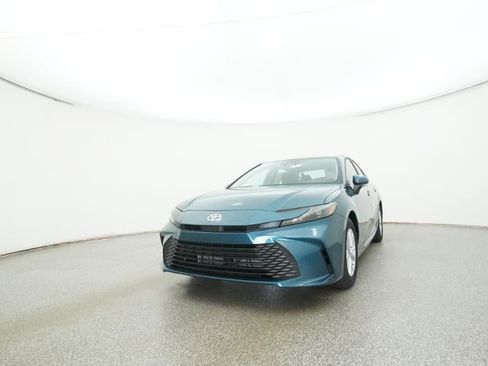 New 2026 Toyota Camry LE image 32